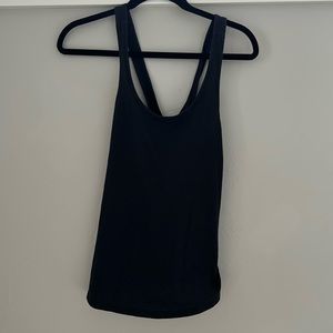 Under Armour workout tank top. size medium